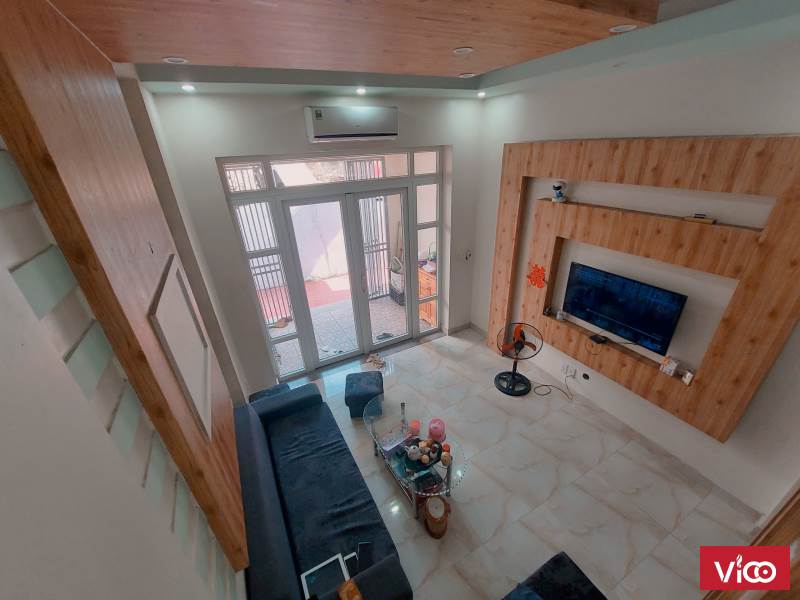 Bán nhà ngõ 2,5m Chợ Cột Đèn 63m2 3 tầng xây tâm huyết cực đẹp 1,9 tỷ tặng nội thất