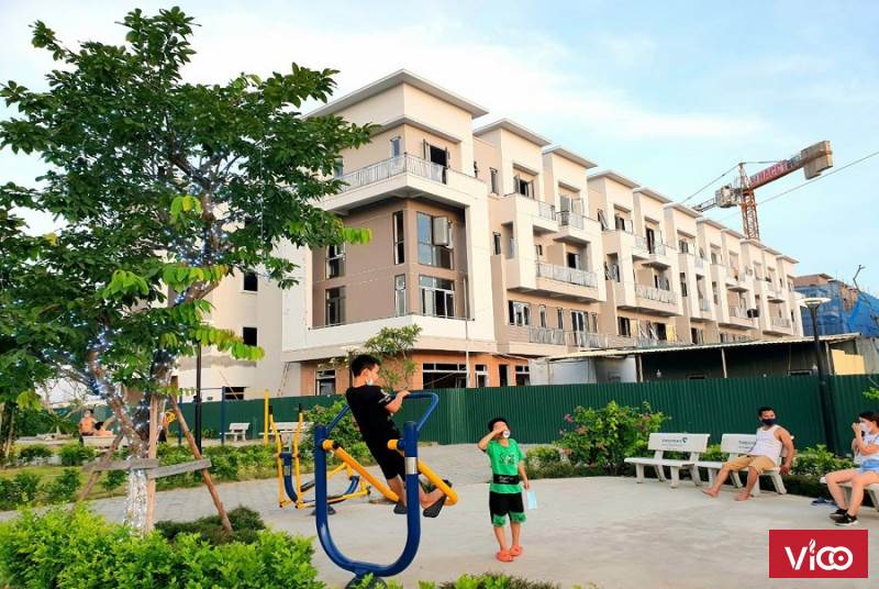 Cấn bán căn Shophouse 4 tầng 75m2 giá chỉ 3,1 tỷ
