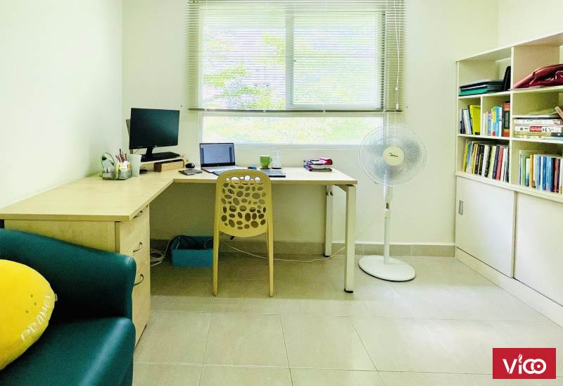 Nhà có bancon nội thất đẹp view công viên, sổ hồng riêng