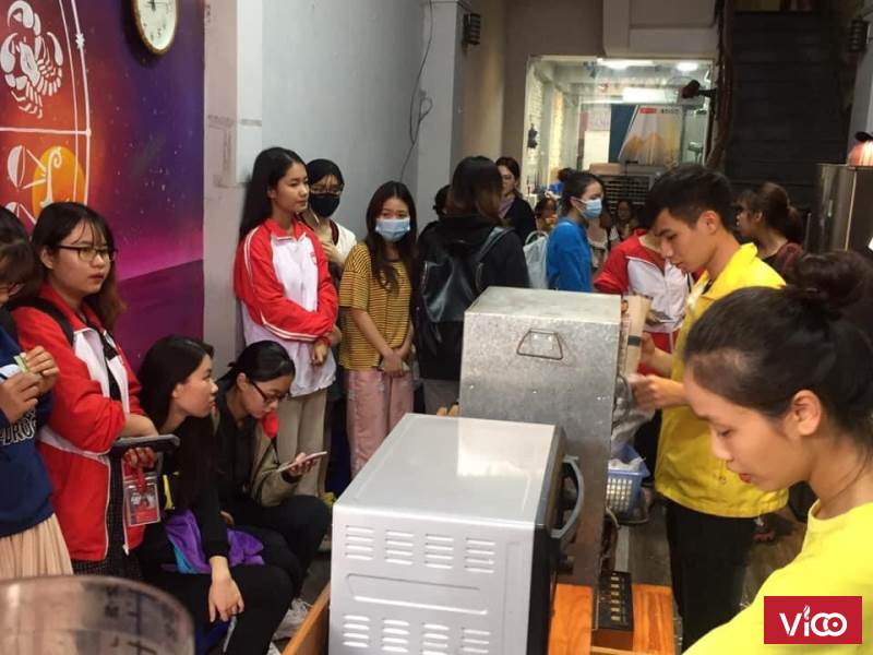 Chính chủ Sang nhượng của hàng 85 chùa láng, cổng đại học ngoại thuơng, DT 90m2/tầng LH 0982059699