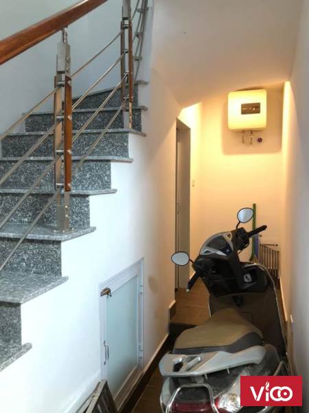 Bán nhà số 6 ngã tư Bạch Mai 45m2, 5 tầng, mt 6m, Giá 4,2tỷ.