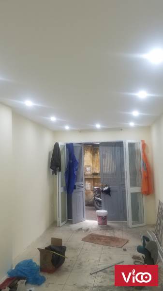 Cần bán nhà ngã 3 Kim Ngưu ô tô đỗ diện tích 40m2 cửa giá 2,2 tỷ.