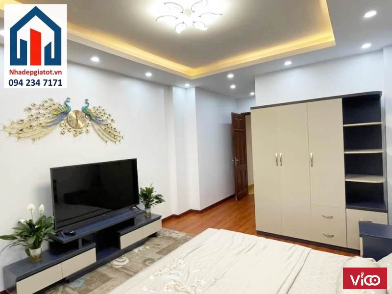 Bán nhà Thạch Bàn, Long Biên 40m2, ô tô đỗ cổng, nhà đẹp ở ngay. 0985379904