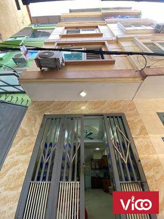 GẤP TÔ HIỆU cầu giấy chưa tới 8 Tỷ cho thuê kinh doanh Mtiền10m 130m2 Sổ cất két có ảnh và sổ