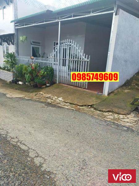 Bán nhà mới xây gần ga xe lửa Trại Mát