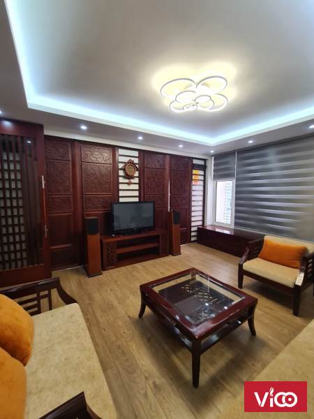 Bán Nhà Gia Thụy 80x6, ô tô tránh, full nội thất