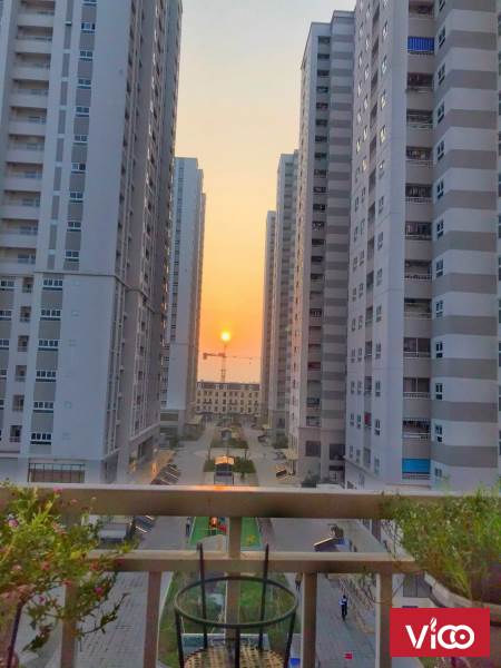 Chính chủ bán căn hộ 2 ngủ ban công đông nam hỗ trợ vay banh 70%