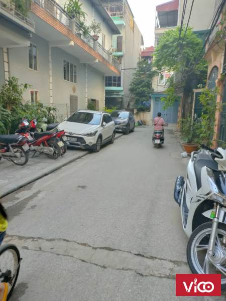 Bán đất tặng nhà cấp 4 Trần Khát Chân 56m2 chỉ 3.3 tỷ ngay gần phố mặt tiền rộng rãi.