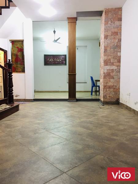 bán nhà phân lô đối diện sân vận động mỹ đình 56m x 4T SĐCC