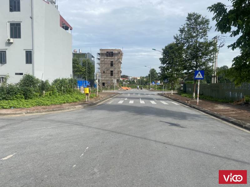 BÁN NHANH LÔ ĐẤT HOA HẬU NẰM NGAY TRÊN TRỤC CHÍNH GIÃN DÂN PHƯƠNG VỸ TP BẮC NINH