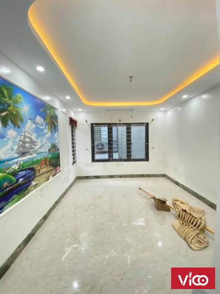 NHÀ ĐẸP LĨNH NAM RẤT GẦN Ô TÔ, NHÀ MỚI Ở ĐƯỢC LUÔN