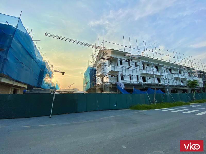 căn góc nhà phố thương mại 3 tầng 188m liên hệ ngay 0978230698