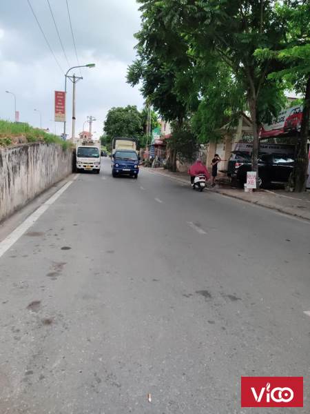 Bán biệt thự có sân vườn,phố Ngọc Thụy,Long Biên,ô tô đỗ cổng,DT 135m,MT 9m,giá 10,8 tỷ.