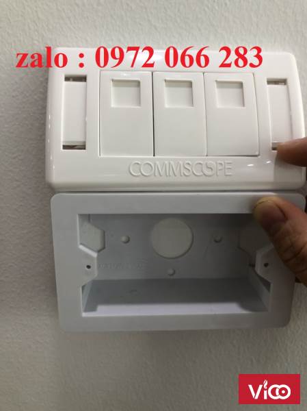 Đế nổi wallplate COMRACK