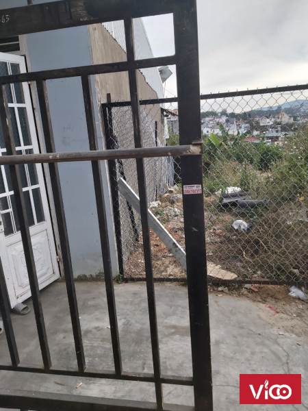 Bán nhà c4 sổ riêng xd Ngô QuyềnĐà Lạt,sau trường Lam Sơn ,112m2, 4ty2 thương lượng.