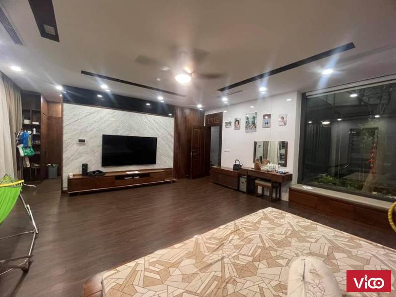 BIỆT THỰ VƯỜN ĐÀO Lạc Long Quân 380m x 4tầng, MT 22m giá 90 tỷ.