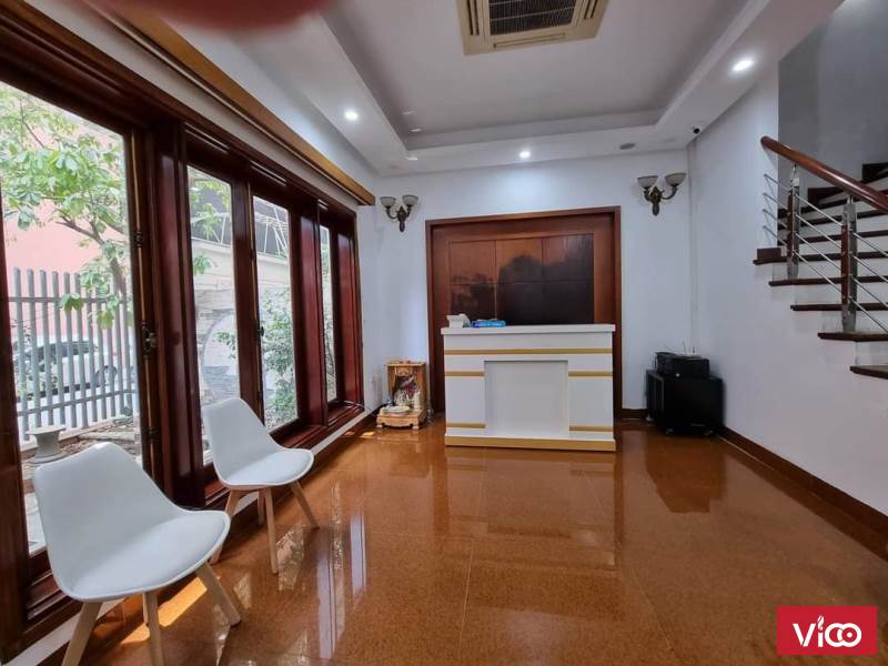 BIỆT THỰ LÔ GÓC, ô tô đỗ cửa Âu Cơ 135m x 5 MT 10m, giá 26 tỷ.