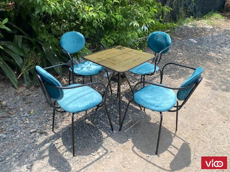 bàn ghế cafe ngoài trời hà nội