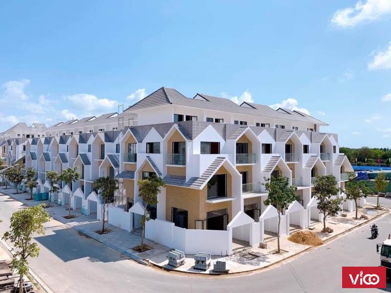 30 căn nhà phố liền kề xây sẵn mới 100%. Tại Trung Tâm Thành Phố Bà Rịa chỉ 2,8 tỷ/căn SHR