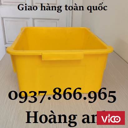 Giá khay nhựa trong nhà máy đựng linh kiện, hộp nhựa công nghiệp