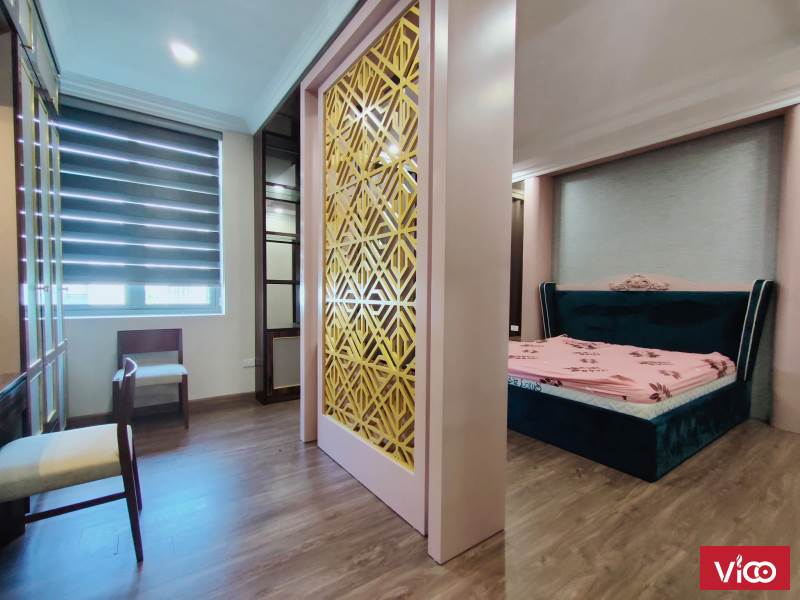 Bán Nhà P/Lô Phúc Đồng L. Biên Thang máy, Vỉa hè 80m2 4T MT 5m 6.5 tỷ