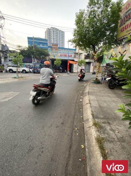 Nhà bán mặt tiền Kênh Tân Hóa, Tân Phú 63m2 kinh doanh các mặt hàng