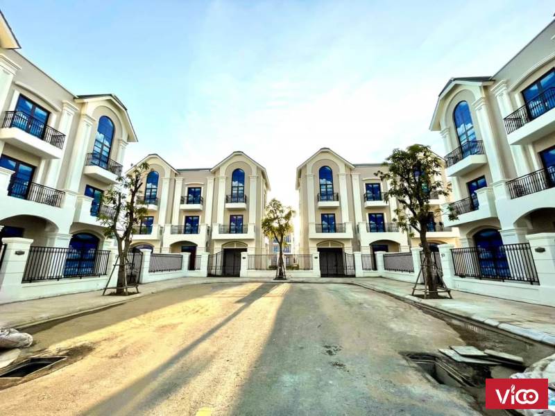 BÁN SHOPHOUSE THE MANHATTAN GLORY 162m2 _ KINH ĐÔ ÁNH SÁNG TẠI TP.HCM GÍA TỐT NHẤT THỊ TRƯỜNG