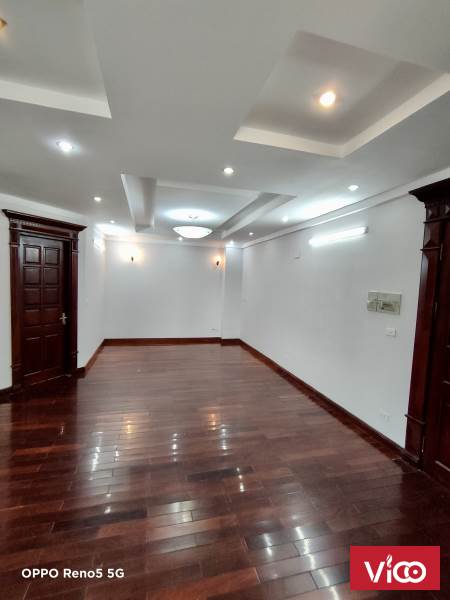 Chính chủ bán căn hộ chung cư tại tòa G4 Vũ Phạm Hàm, Cầu Giấy DT98m2 Giá 3 tỷ LH 0912442413
