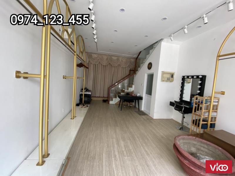 BÁN NHÀ 4 TẦNG MẶT TIỀN ĐƯỜNG NGUYỄN HOÀNG