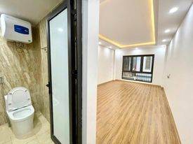 Bán Nhà Ngõ Quận Uỷ, Cầu Giấy 35m 5 Tầng Mt 3.8m, Ô Tô đỗ cổng. Giá 4,25 tỷ