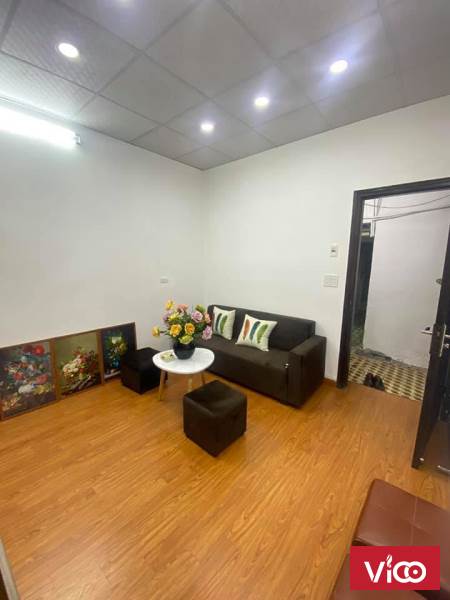 CĂN TẬP THỂ ĐẸP tầng 3, phố Nguyên Hồng 20/45, giá 1.55 tỷ. Trung tâm Đống Đa