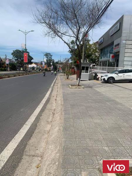 Cần bán lô đât mặt tiền đường 3 tháng 4 đà lạt