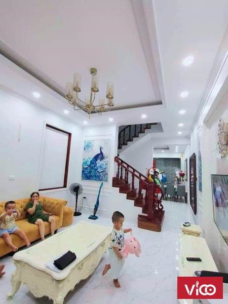 Bán nhà 51m Phố KhươngTrung oto đỗ cửa, kinh doanh giá 3,2 tỷ.