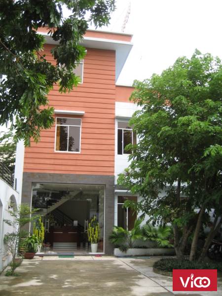 Cho thuê khách sạn massge tại KDC Đông An, Dĩ An, Bình Dương, giá tốt