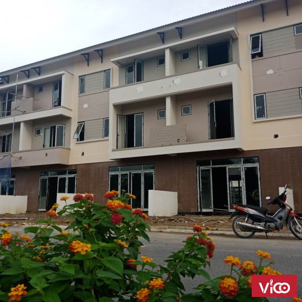 Bán shophouse KĐT Centa Vsip ,đối diện trường học trục đường thông