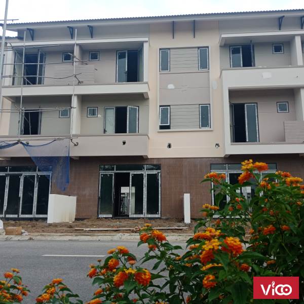 Bán shophouse hướng bắc nằm cạnh công viên ,mua trực tiếp hàng chủ đầu tư