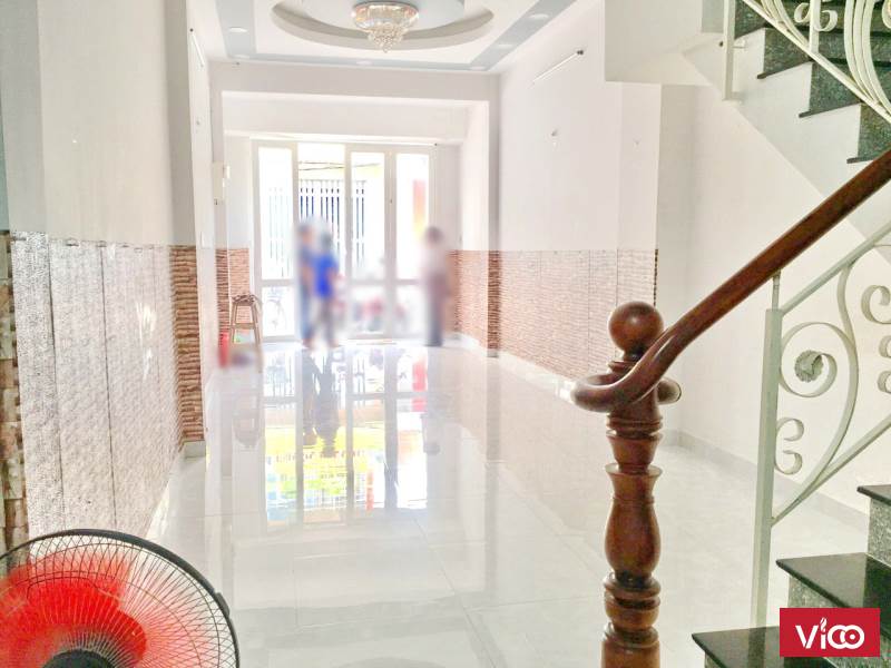 Cho thuê nhà mới 3 lầu 4PN mặt tiền đường Đặng Thúc Liêng P4 Q8