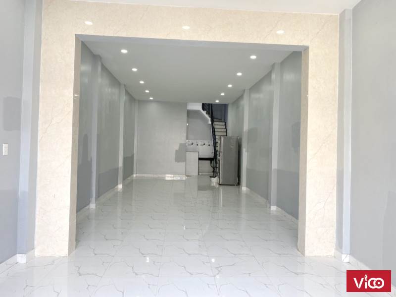 Cho thuê nhà mới 72m2 DT 4 x 18m, 1 lầu, 3PN, giá 14tr, khu vực kinh doanh, mặt tiền đường Ba Đình