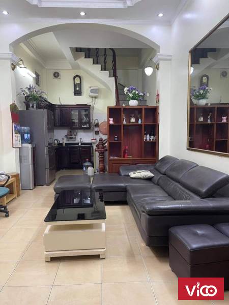 Cho thuê nhà Yên Hòa 40m2 x 5 tầng,3PN, full đồ, ngõ ba gác. LH0868938911