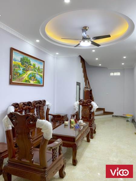 NHỈNH 4 TỶ CÓ NHÀ KIM GIANG 5 TẦNG x 42M, MT 4M. NGAY SÁT MẶT PHỐ