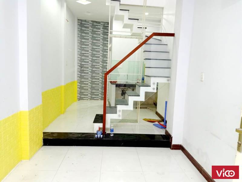 Cho thuê (3.2 x 8m) đường Âu Dương Lân Phường 3 Quận 8