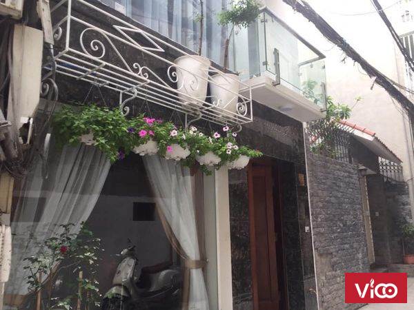 BÁN NHÀ HOÀNG HOA THÁM 38M, MẶT TIỀN 5M. GIÁ HƠN TY, LH HOA 0986923663