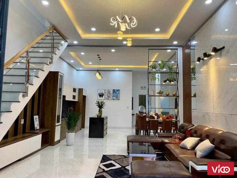 Phân lô Trần Quốc Hoàn, KD,Vỉa hè,Gara ô tô, ô chờ thang máy DT 50m x 5T Chỉ hơn 8 Tỷ