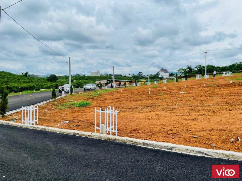 BÁN GẤP LÔ ĐẤT 100M2 TẠI TP.BẢO LỘC TRONG KHU DÂN CƯ HIỆN HỮU.