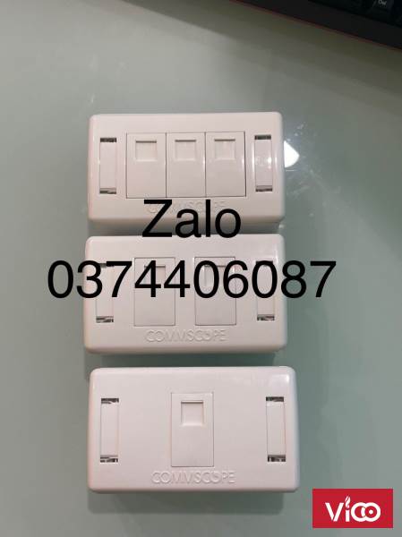 Mặt nạ hình chữ nhật 1 ,2,3 cổng màu trắng