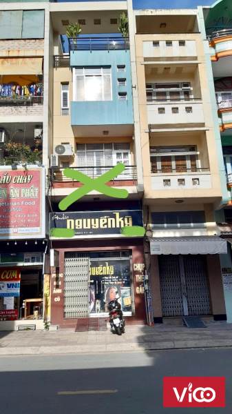 Nhà chính chủ cần bán mặt tiền cách mạng tháng 8, quận 3, giá 18,x tỷ