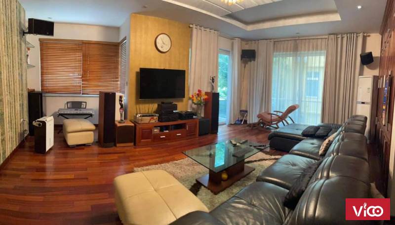 Gia Đình Cần Bán Căn Nhà Phường Ngọc Lâm, Lô Góc, Kinh Doanh, 75m2, 5 Tầng, Nhỉnh 8 Tỷ.