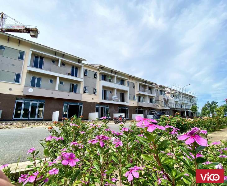 chính chủ cần bán nhà phố 3 tầng tại khu đô thị đẳng cấp centa city ngay trung tâm vùng thủ đô