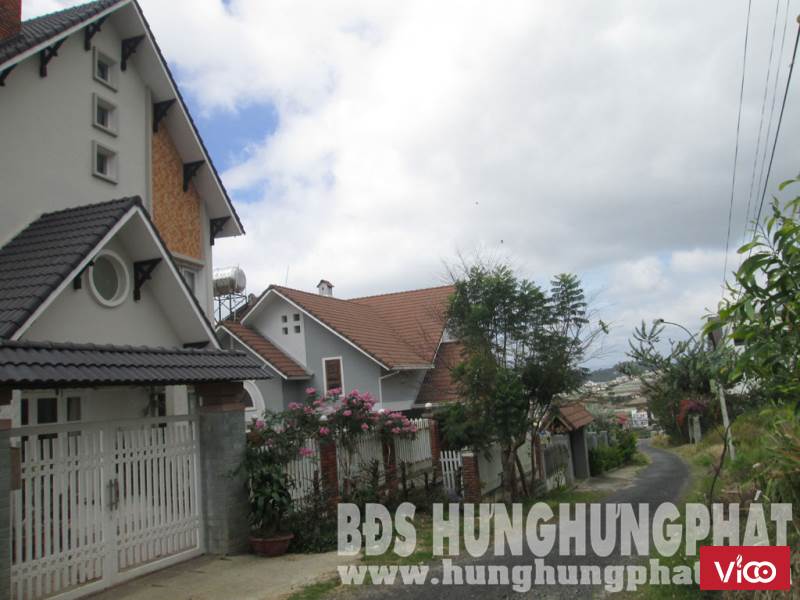 Cần bán nhà biệt thự sân vườn tại đường Lý Thường Kiệt P.09 Tp. Đà Lạt