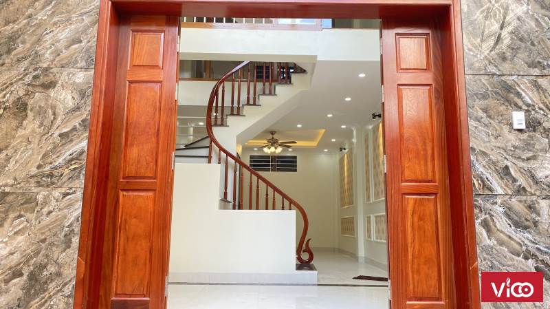 Bán nhà Trần Cung, Cổ Nhuế, Bắc Từ Liêm 45m2 5T ôtô cách nhà 5m, giá 3.8 tỷ